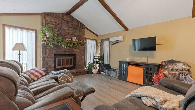2 Dulverton Drive, Bella Vista, AR 72715