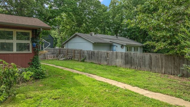 2 Dulverton Drive, Bella Vista, AR 72715