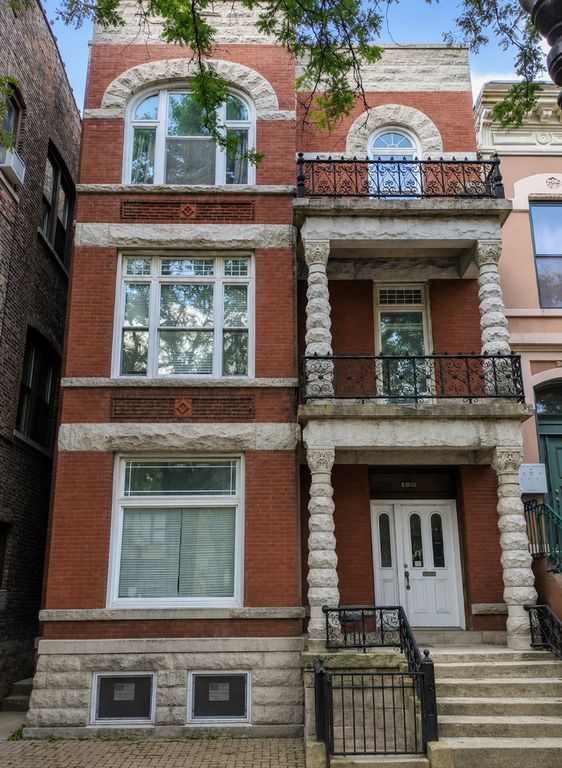 1106 W Taylor Street 2nd-Flr, Chicago, IL 60607