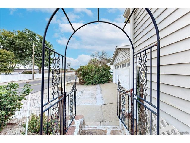 2000 W 91st Pl, Federal Heights, CO 80260