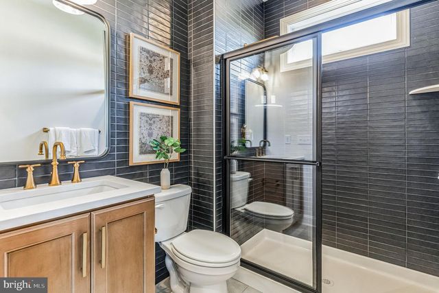 5403 RED OAK DR, Coopersburg, PA 18036