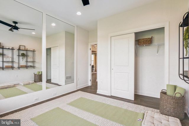 5403 RED OAK DR, Coopersburg, PA 18036