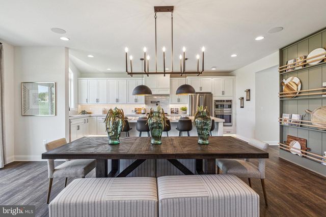 5403 RED OAK DR, Coopersburg, PA 18036