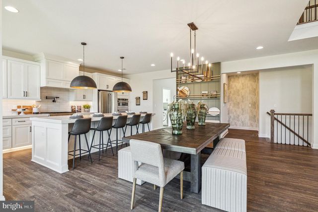 5403 RED OAK DR, Coopersburg, PA 18036