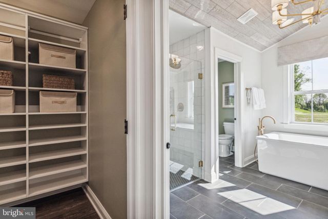 5403 RED OAK DR, Coopersburg, PA 18036