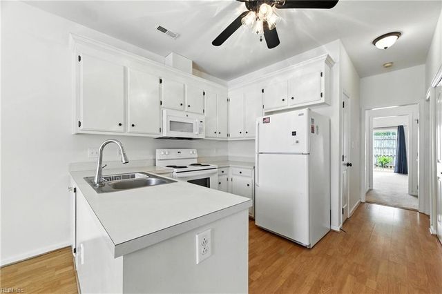 191 Wellesley DR, Newport News, VA 23606