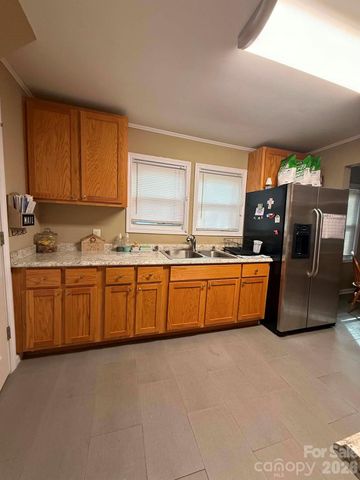 118 Dick Beam Road, Cherryville, NC 28021