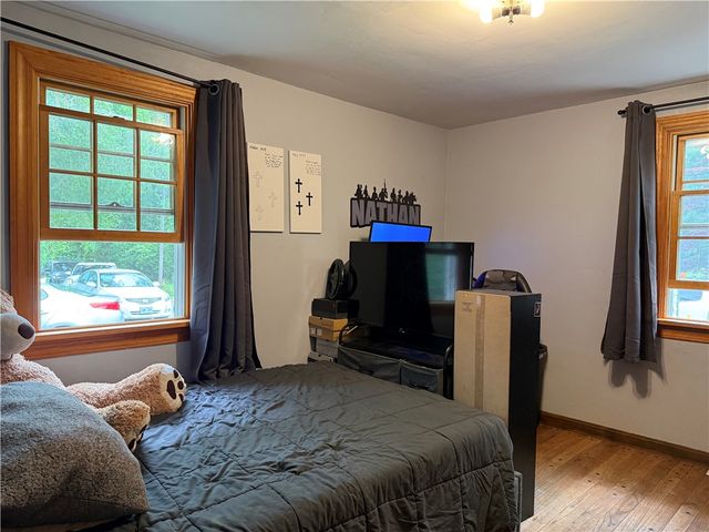 511 Weaver Hill Road, Coventry, RI 02816