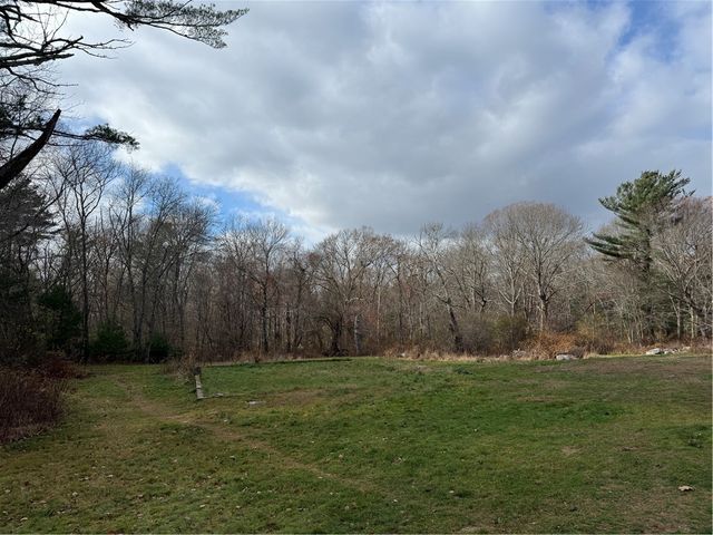 511 Weaver Hill Road, Coventry, RI 02816
