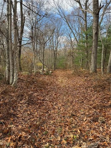 511 Weaver Hill Road, Coventry, RI 02816