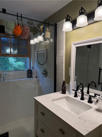 511 Weaver Hill Road, Coventry, RI 02816