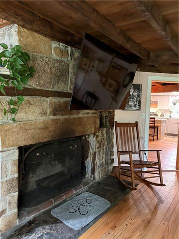 511 Weaver Hill Road, Coventry, RI 02816