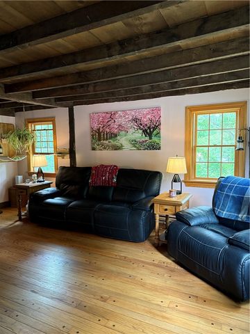 511 Weaver Hill Road, Coventry, RI 02816