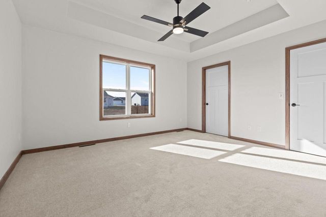 2041 BEAR PAW TRAIL, Kaukauna, WI 54130