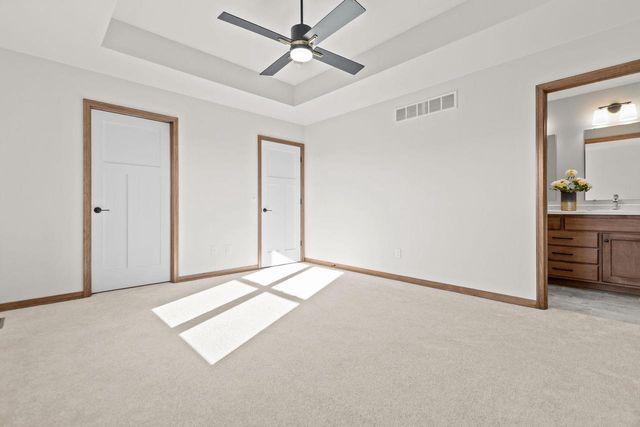 2041 BEAR PAW TRAIL, Kaukauna, WI 54130