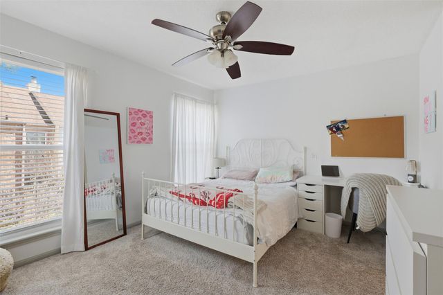 800 Country Place Drive 802, Houston, TX 77079