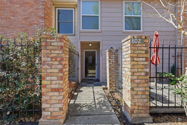 800 Country Place Drive 802, Houston, TX 77079