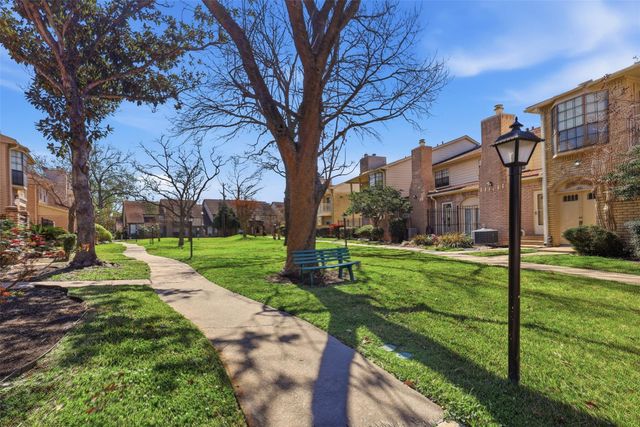 800 Country Place Drive 802, Houston, TX 77079