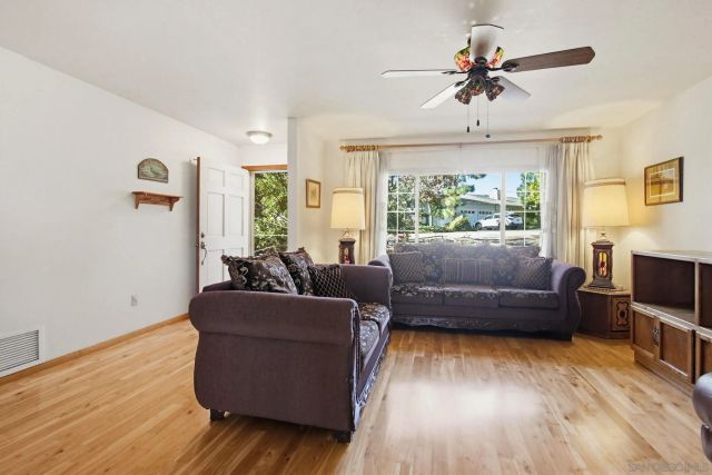 8698 Echo, La Mesa, CA 91941