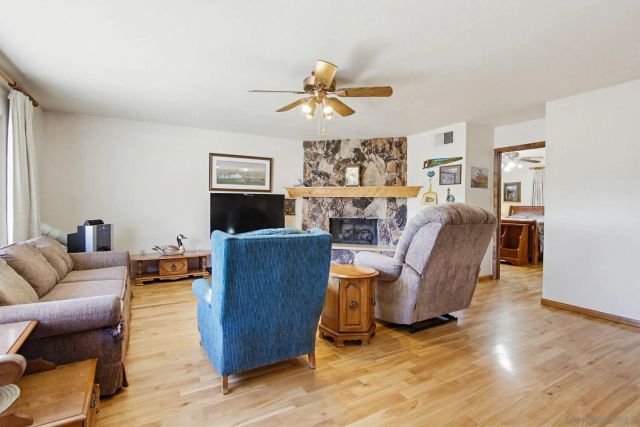 8698 Echo, La Mesa, CA 91941