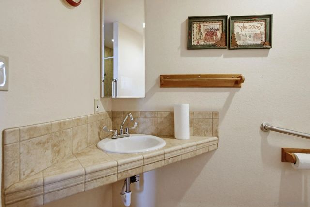 8698 Echo, La Mesa, CA 91941