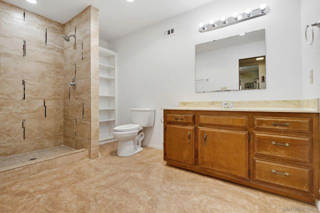 8698 Echo, La Mesa, CA 91941