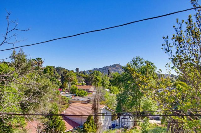 8698 Echo, La Mesa, CA 91941