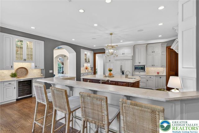 1731 Red Hawk Way, Lower Saucon Twp, PA 18015