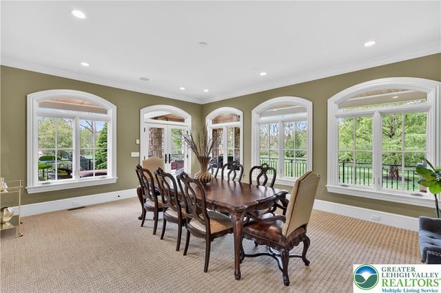 1731 Red Hawk Way, Lower Saucon Twp, PA 18015