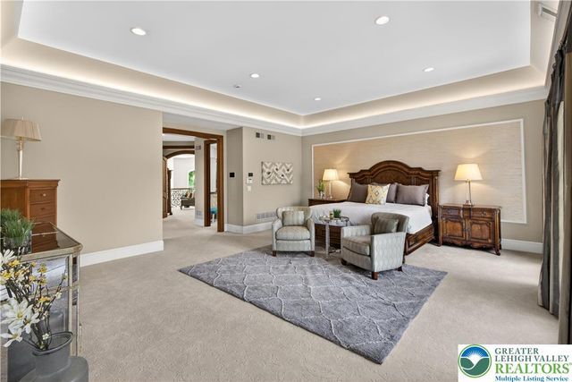1731 Red Hawk Way, Lower Saucon Twp, PA 18015