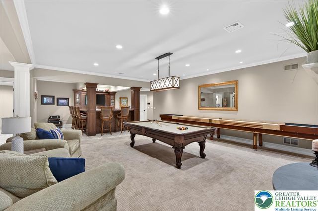 1731 Red Hawk Way, Lower Saucon Twp, PA 18015
