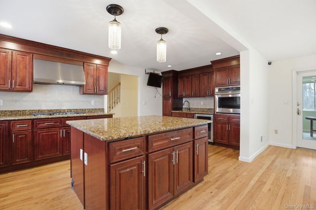 80 Roaring Brook Road, Chappaqua, NY 10514