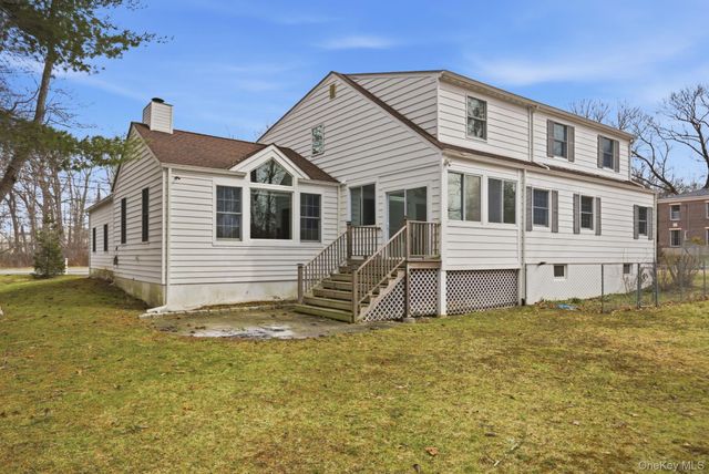 80 Roaring Brook Road, Chappaqua, NY 10514