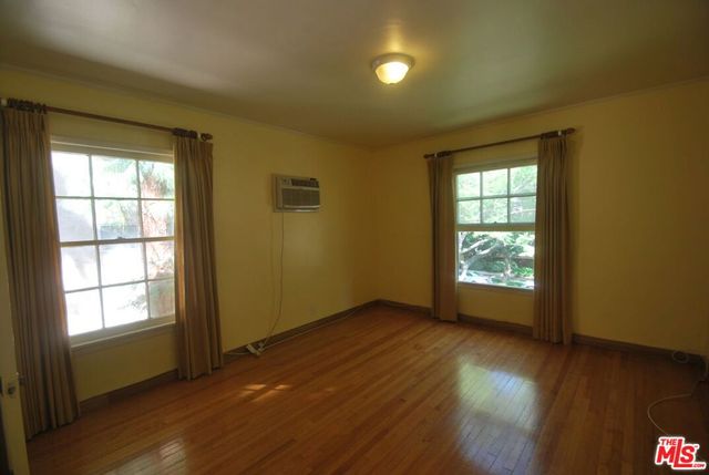 325 PALM Drive E, Beverly Hills, CA 90210