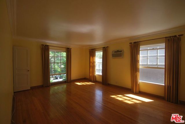 325 PALM Drive E, Beverly Hills, CA 90210