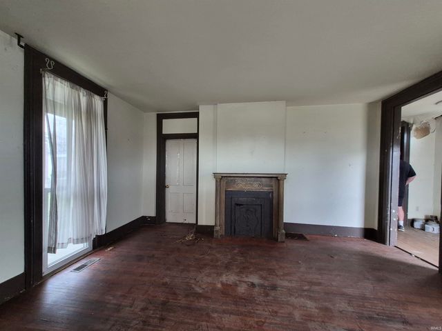 610 W State Street, Princeton, IN 47670