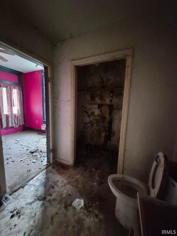 610 W State Street, Princeton, IN 47670