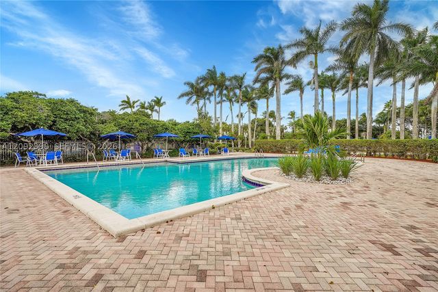 17161 NW 23rd St 17161, Pembroke Pines, FL 33028