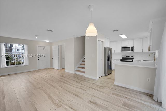 17161 NW 23rd St 17161, Pembroke Pines, FL 33028
