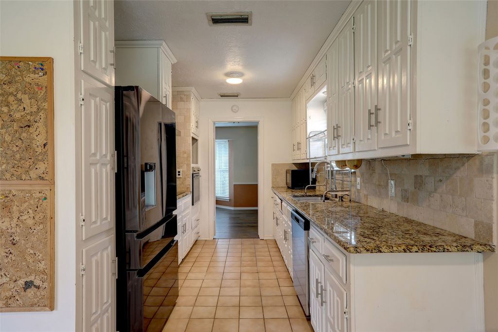 2102 Apollo Road, Richardson, TX 75081