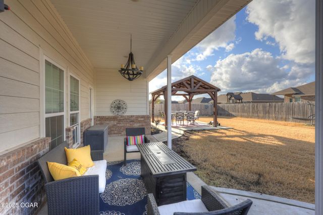 819 Delaney Drive, Carl Junction, MO 64834