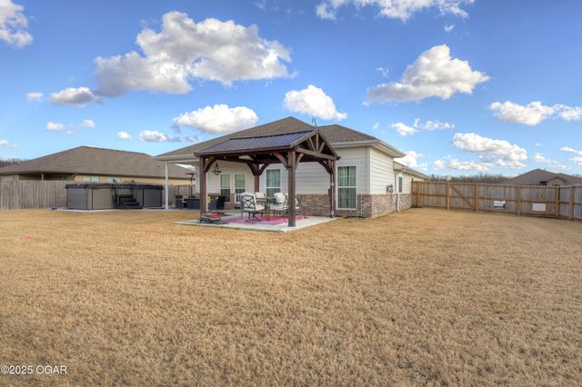 819 Delaney Drive, Carl Junction, MO 64834