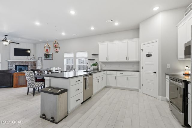 819 Delaney Drive, Carl Junction, MO 64834