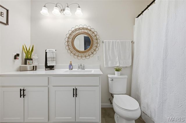 521 Palisades Drive, St Charles, MO 63301