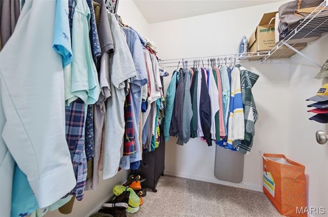 521 Palisades Drive, St Charles, MO 63301