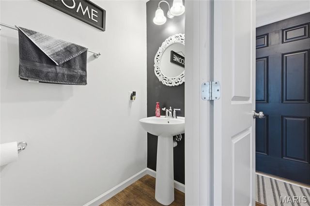 521 Palisades Drive, St Charles, MO 63301