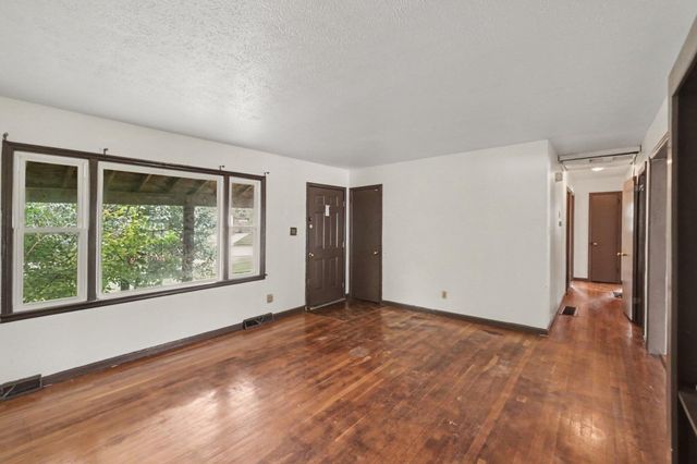 389 Spring Station Court, Lexington, KY 40505