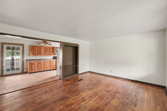 389 Spring Station Court, Lexington, KY 40505