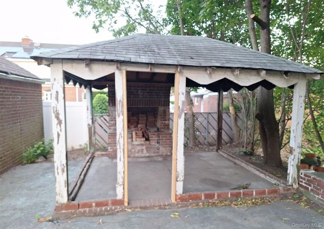 79 Elmwood Avenue, Hempstead, NY 11550