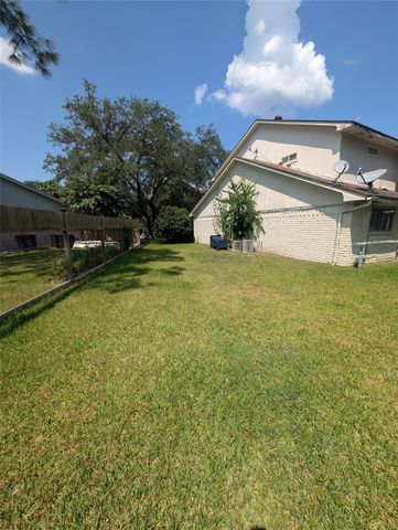 7131 La Entrada Drive, Houston, TX 77083